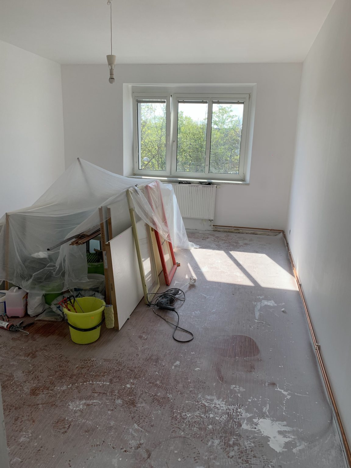 Obývák je vymalovaný